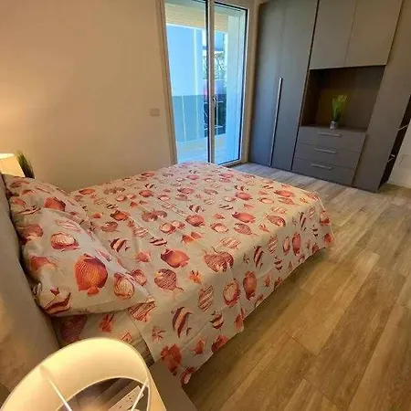 Apartment Mare 4 *