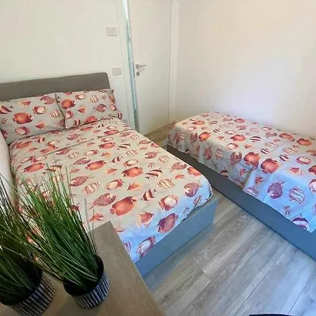 Apartment Mare 4 *